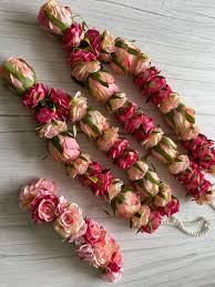 Pushpadham Rose Petal Elegance Garland